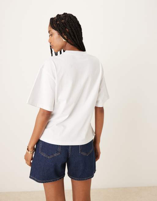 ASOS DESIGN – Vit t-shirt med korta ärmar och rynkning med knytning, 4 av 4