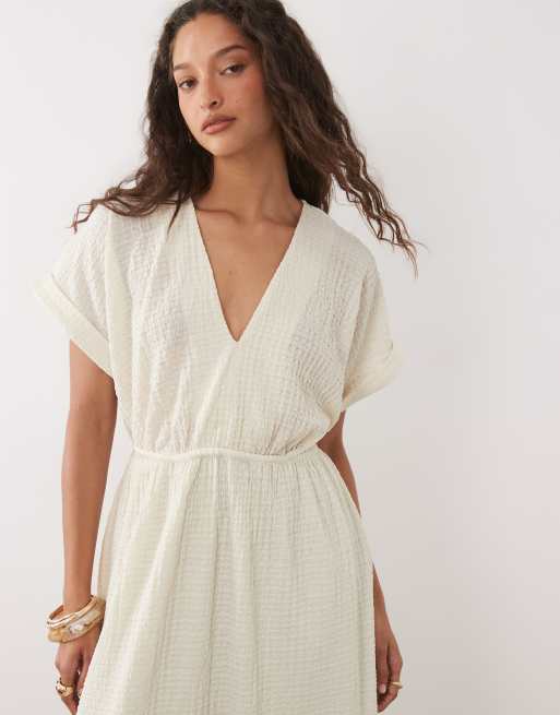 ASOS DESIGN – Vit, texturerad, vid midiklänning i jersey, 2 av 4