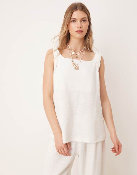 ASOS DESIGN – Vit topp i trapetsmodell med fyrkantig ringning och snurrade axelband - view 1