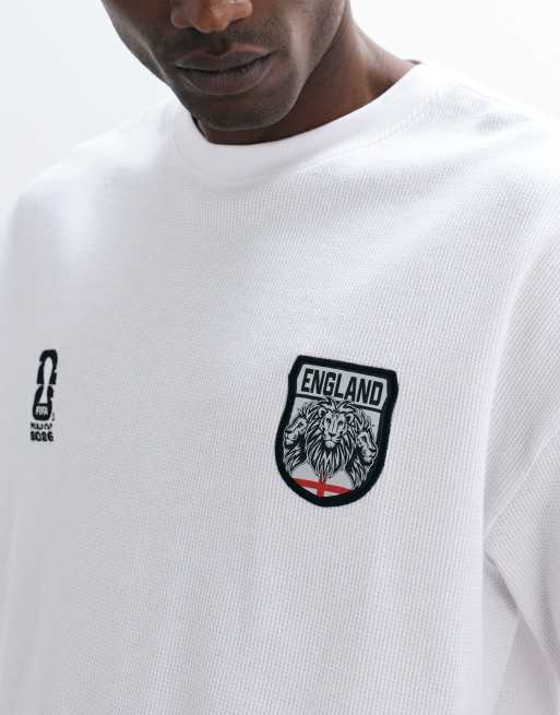 ASOS DESIGN – Vit, våfflad t-shirt i oversized fit med FIFA World Cup England-tryck, 5 av 5