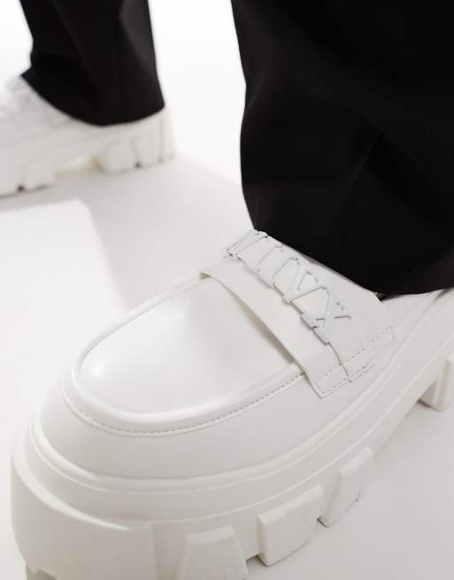 ASOS DESIGN – Vita grova loafers i läderimitation, 4 av 4