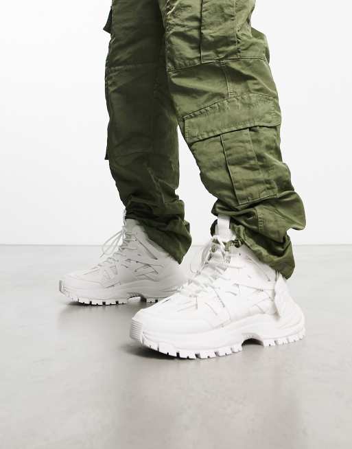 ASOS DESIGN – Vita sneakers med gummipaneler och grov sula, 3 av 4