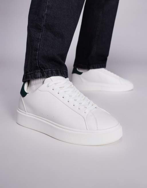 ASOS DESIGN – Vita sneakers med snörning och mörkgröna detaljer, 2 av 5