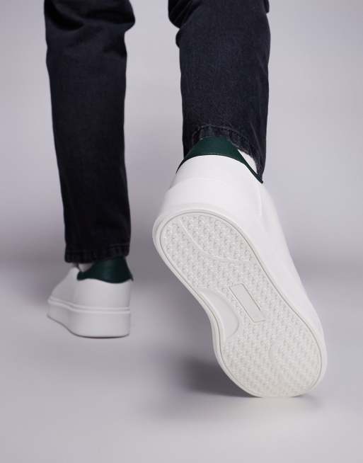 ASOS DESIGN – Vita sneakers med snörning och mörkgröna detaljer, 3 av 5