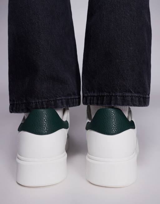 ASOS DESIGN – Vita sneakers med snörning och mörkgröna detaljer, 4 av 5