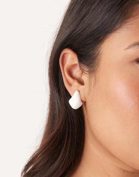 ASOS DESIGN – Vita stiftörhängen med smält design - view 1