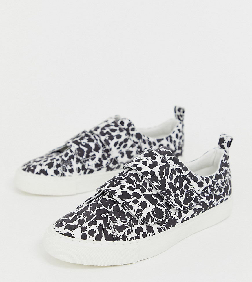 ASOS DESIGN – Vitamin – Leopardmönstrade sneakers med bred passform och remmar-Grå