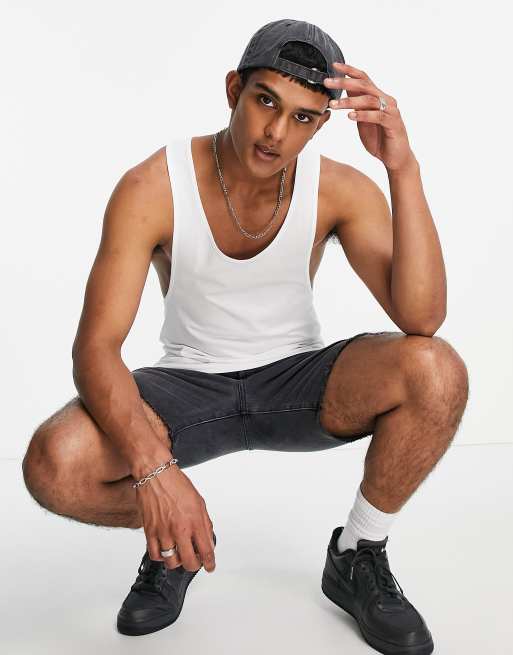 ASOS DESIGN - Vitt linne med racer back - VIT