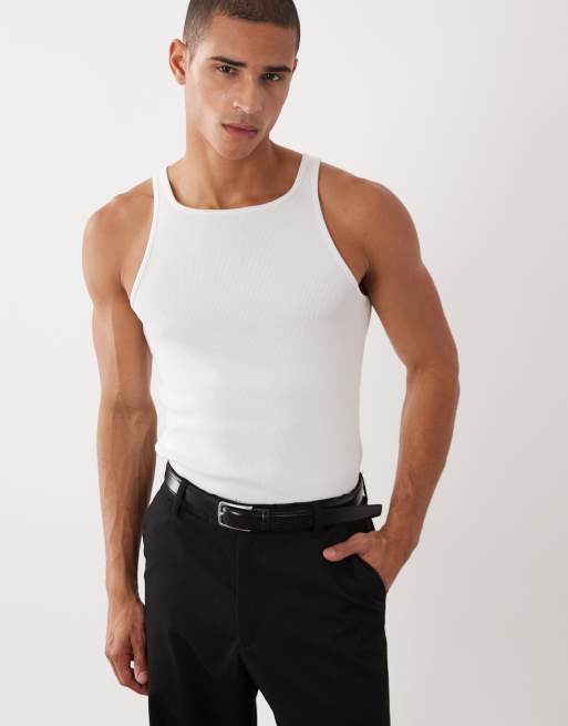 ASOS DESIGN – Vitt, ribbat linne i muscle fit med fyrkantig ringning, 2 av 5