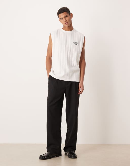 ASOS DESIGN – Vitt, texturerat, kraftigt linne i oversize med broderi på bröstet, 2 av 5