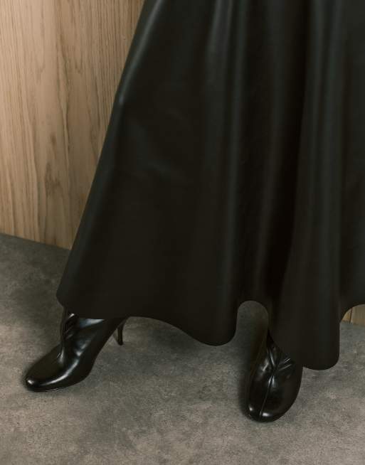 ASOS DESIGN - Volle ronde rok van PU in zwart, 4 van 5
