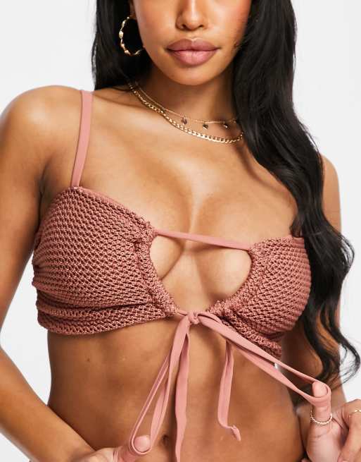 ASOS DESIGN - Vollere buste - Gehaakte bandeau-bikinitop met gestrikte voorkant in koperbruin