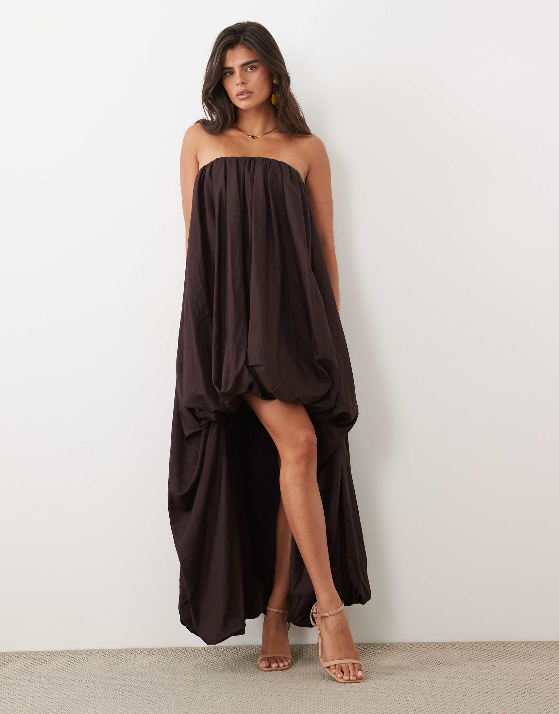 asos design volume bubble bandeau maxi dress high-low hem in bitter chocolate