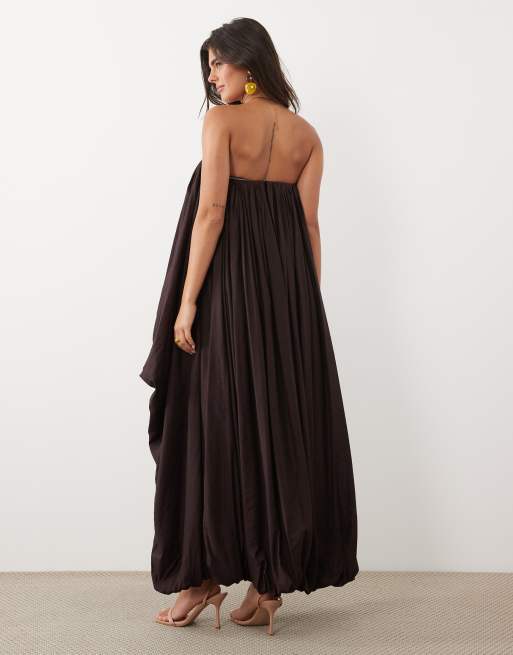 ASOS DESIGN volume bubble bandeau maxi dress high low hem in bitter chocolate, 4 of 4