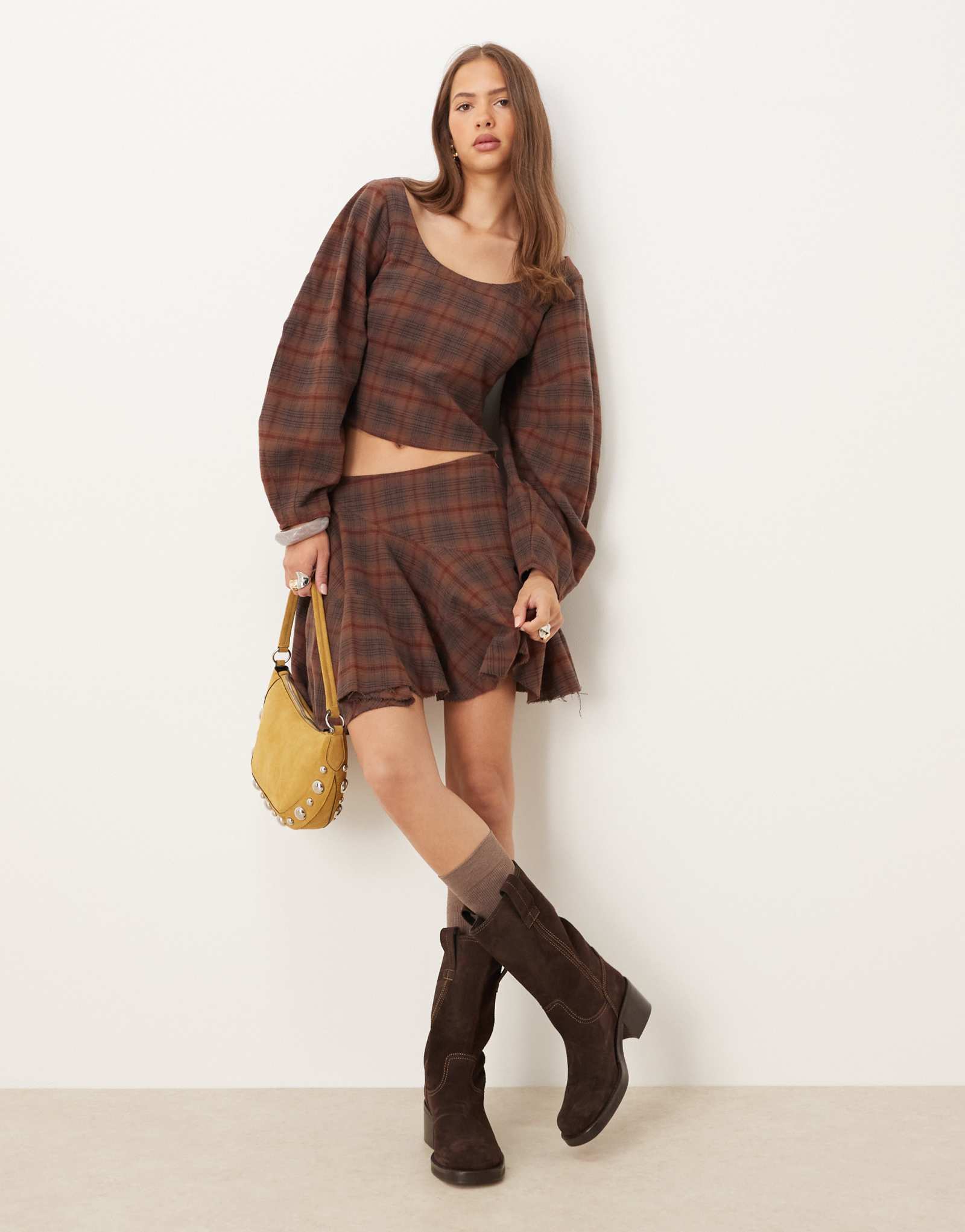 Объемная мини-юбка в коричневую клетку от ASOS DESIGN - часть комплекта
