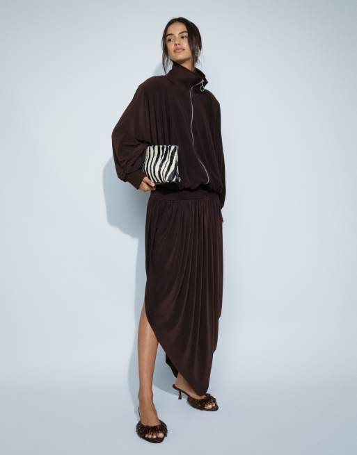 ASOS DESIGN volume drape maxi skirt set in brown, 2 of 3