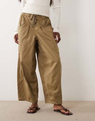 Женские утилитарные брюки ASOS Design Volume, хаки