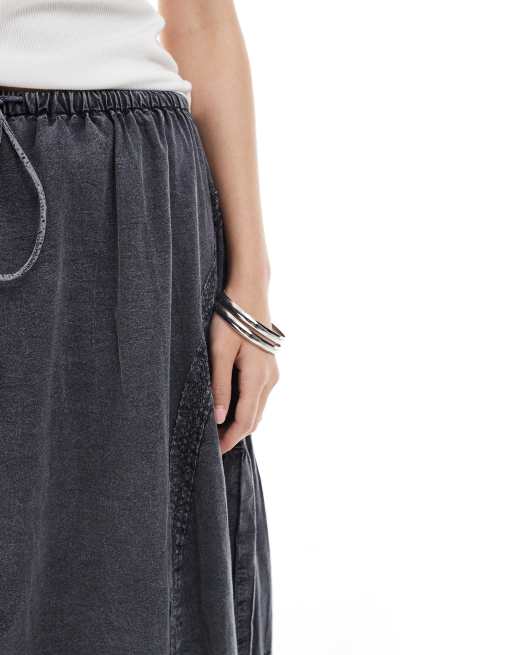 ASOS DESIGN volume midi skirt in washed grey, 3 of 5