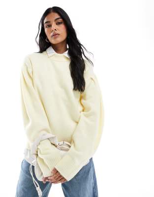 volume sleeve crew neck sweater in buttermilk-Yellow