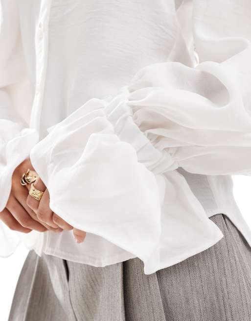 ASOS DESIGN volume sleeved soft shirt with ruffle cuffs in ivory, 4 of 4