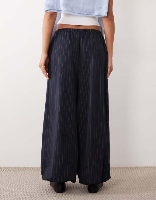 ASOS DESIGN voluminøse joggingbukser i nålestribe, 3 af 5