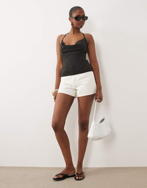 ASOS DESIGN - Vormgevende cami met T-bandje in zwart, 2 van 4