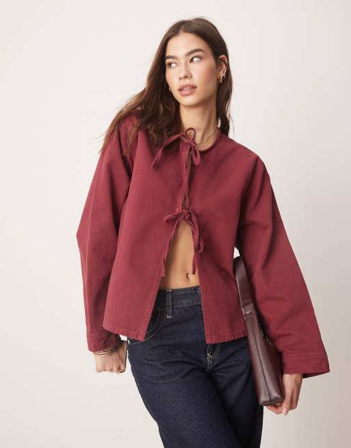 ASOS DESIGN – Vorne gebundenes, langärmliges Denimoberteil in Burgunderrot, 4 von 4