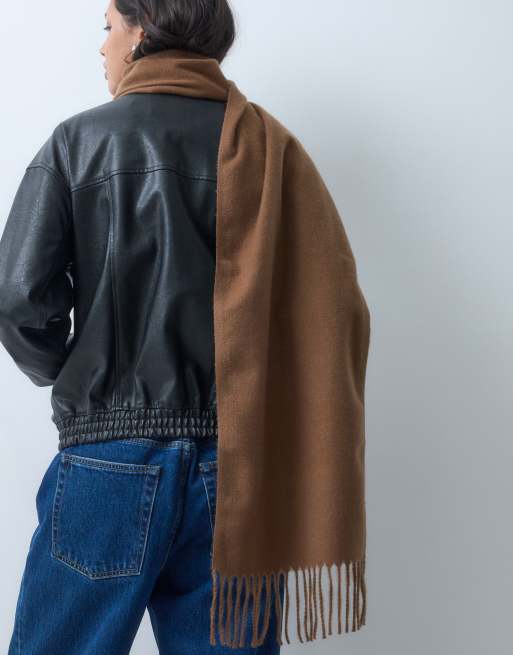 ASOS DESIGN vævet tørklæde med kvaster i camel, 3 af 3