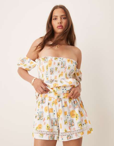 ASOS DESIGN – Vykortsmönstrat set med smockad detalj - view 1