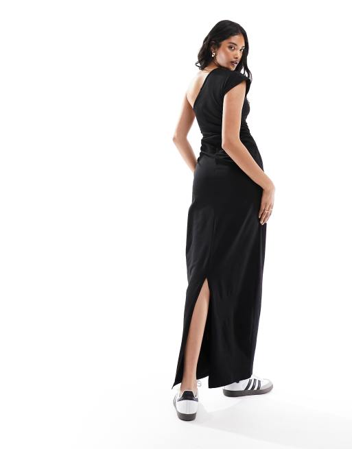 ASOS DESIGN – Wadenlanges Kleid in Schwarz mit One-Shoulder-Träger und geraffte Seiten, 4 von 4