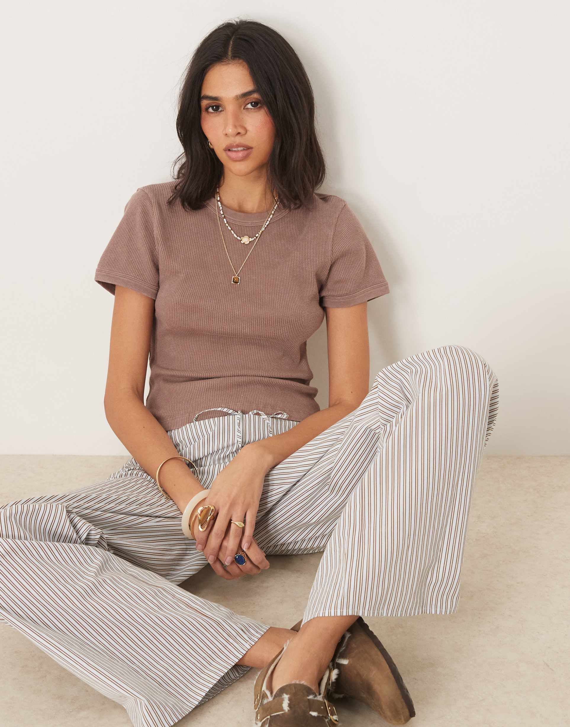 asos design waffle baby tee in washed chocolate