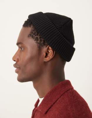 waffle knit beanie in black