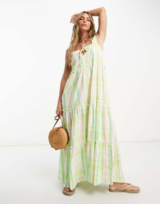 ASOS DESIGN – Warstwowa sukienka maxi w zieloną kratę, z niewykończonym brzegiem