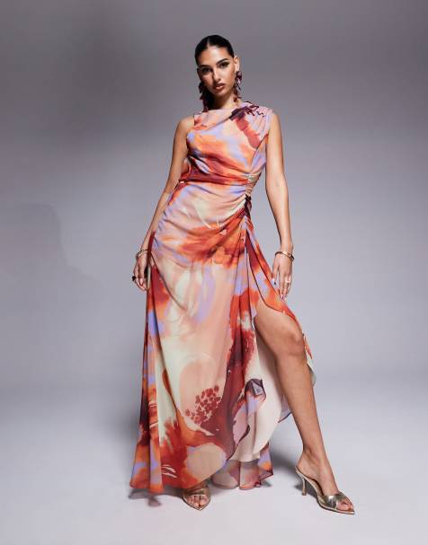 ASOS DESIGN – Warstwowa zbierana w talii sukienka maxi w abstrakcyjny wzór z falbaną i odkrytymi plecami - view 1