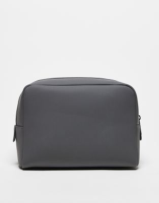 ASOS DESIGN ASOS DESIGN wash bag in rubberised grey
