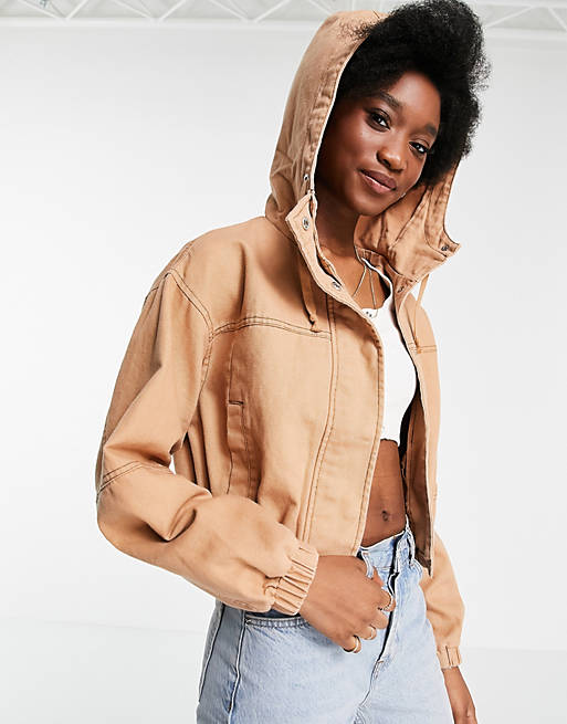 Women washed hooded cropped jacket in coral 