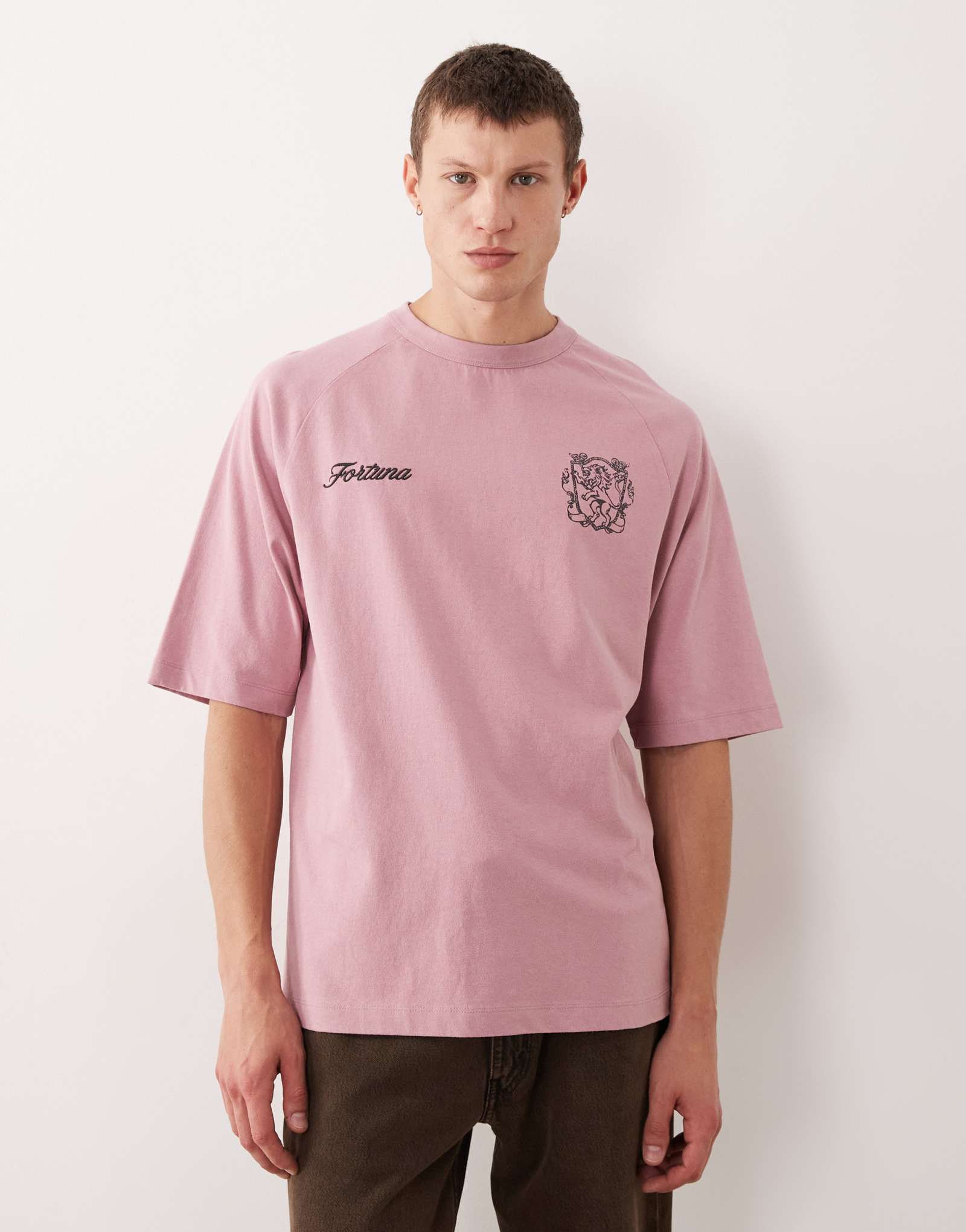 Застиранная футболка свободного кроя с рукавами реглан от ASOS DESIGN