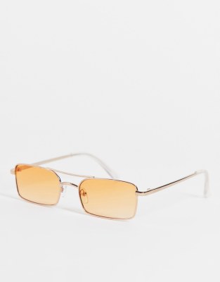 ASOS DESIGN – Wąskie kwadratowe okulary przeciwsłoneczne typu aviator ze złotymi oprawkami i pomarańczowymi gradientowymi szkłami