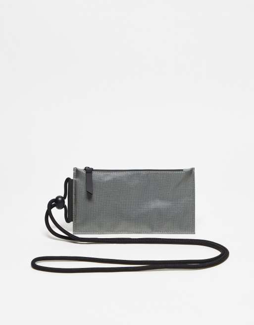 ASOS DESIGN – Wasserbeständiges Täschchen in Grau