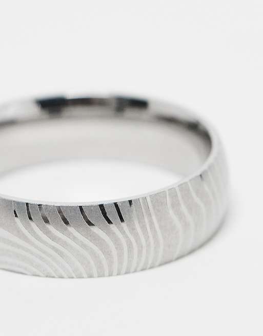 ASOS DESIGN - Waterbestendige brede ring van roestvrij staal in zilverkleur, 2 van 4