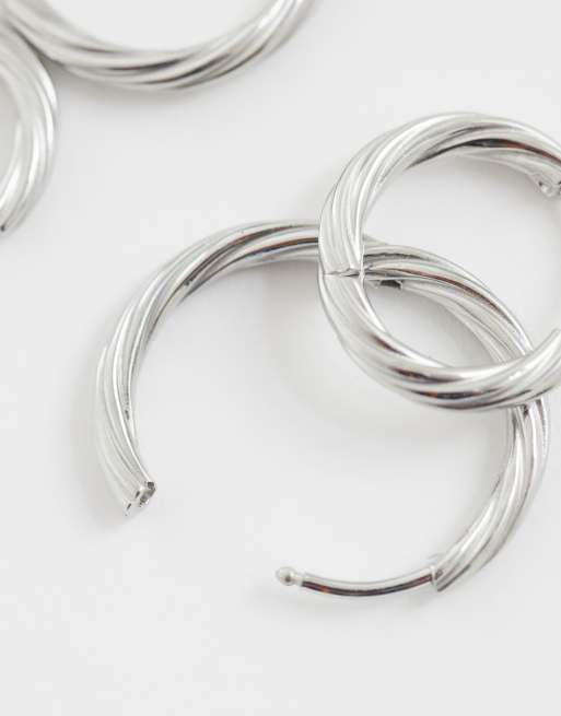 ASOS DESIGN waterproof stainless steel pack of 2 small hoops in twisted silver tone, 3 of 4