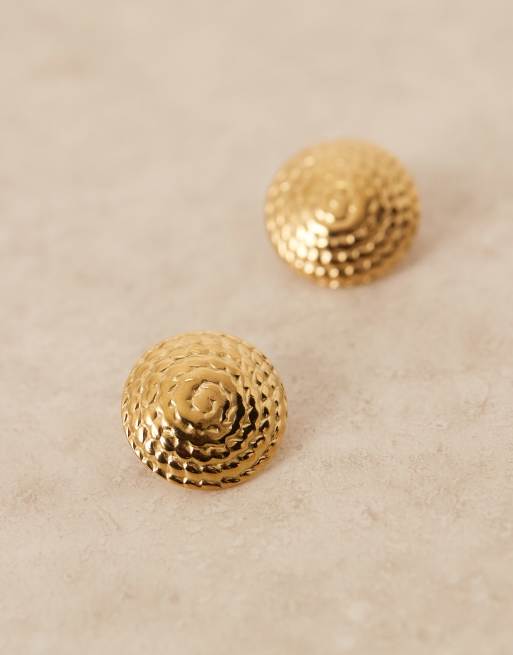 ASOS DESIGN waterproof stainless steel round stud earrings with textured finish in gold tone, 2 of 3