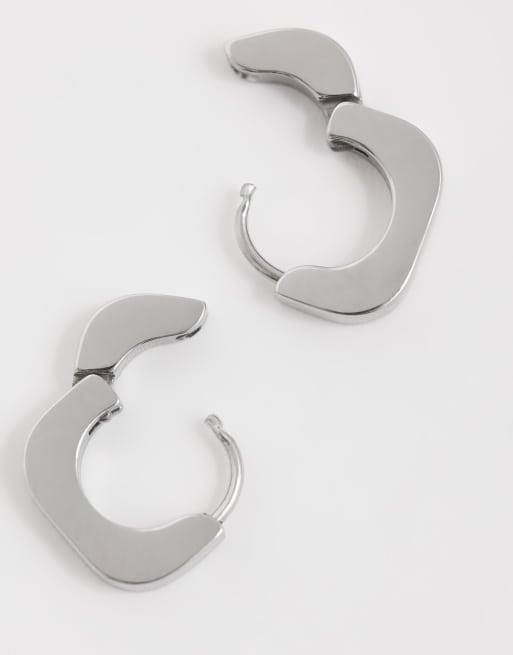ASOS DESIGN waterproof stainless steel rounded edge square huggie hoop earrings in silver, 3 of 4