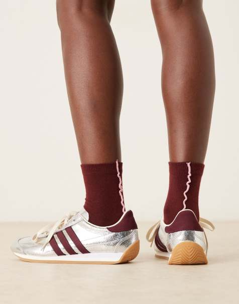 ASOS DESIGN wavy stitched detail socks in burgundy and pink - view 1