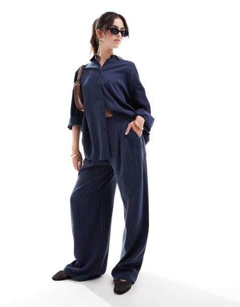 ASOS DESIGN – Wciągane granatowe spodnie w prążki z szerokimi nogawkami - view 1