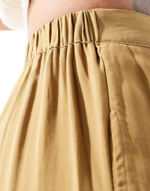 ASOS DESIGN – Wciągane jasnobrązowe spodnie o luźnym kroju, 3 z 5