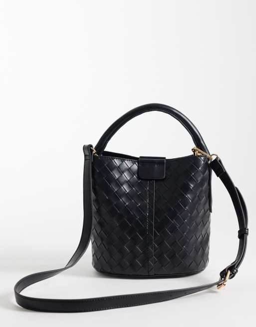 ASOS DESIGN weave bucket bag with detachable cross body strap in black, 4 of 4