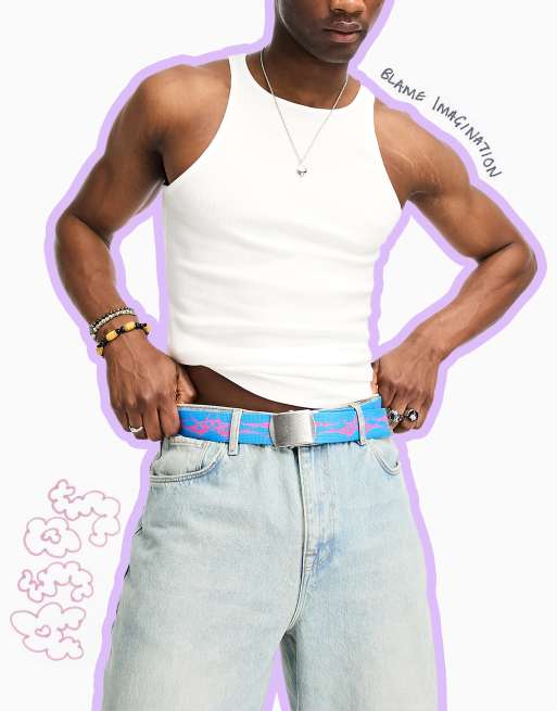 ASOS DESIGN – Webgürtel in Blau mit Tattoo-Print im Stil der 90er