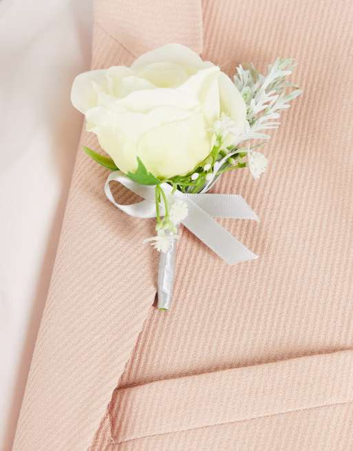 ASOS DESIGN Wedding – Anstecknadel in Weiß mit Blütendetail