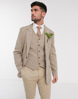 ASOS DESIGN Wedding – Schmaler Harris-Tweed-Blazer in Camel mit Fischgrätenmuster-Neutral
